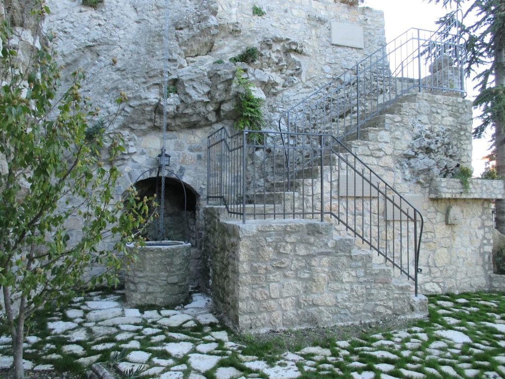 Belvilla By Oyo Graceful Apartment With Garden Petrella Guidi Εξωτερικό φωτογραφία