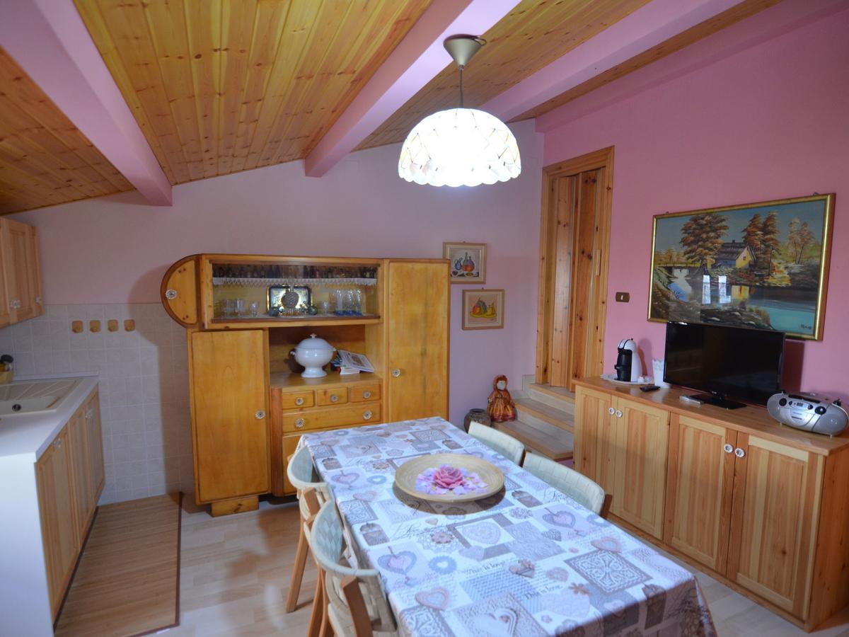Belvilla By Oyo Graceful Apartment With Garden Petrella Guidi Εξωτερικό φωτογραφία