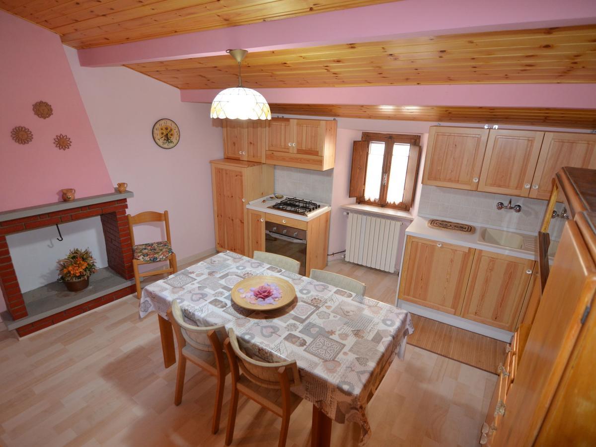 Belvilla By Oyo Graceful Apartment With Garden Petrella Guidi Εξωτερικό φωτογραφία